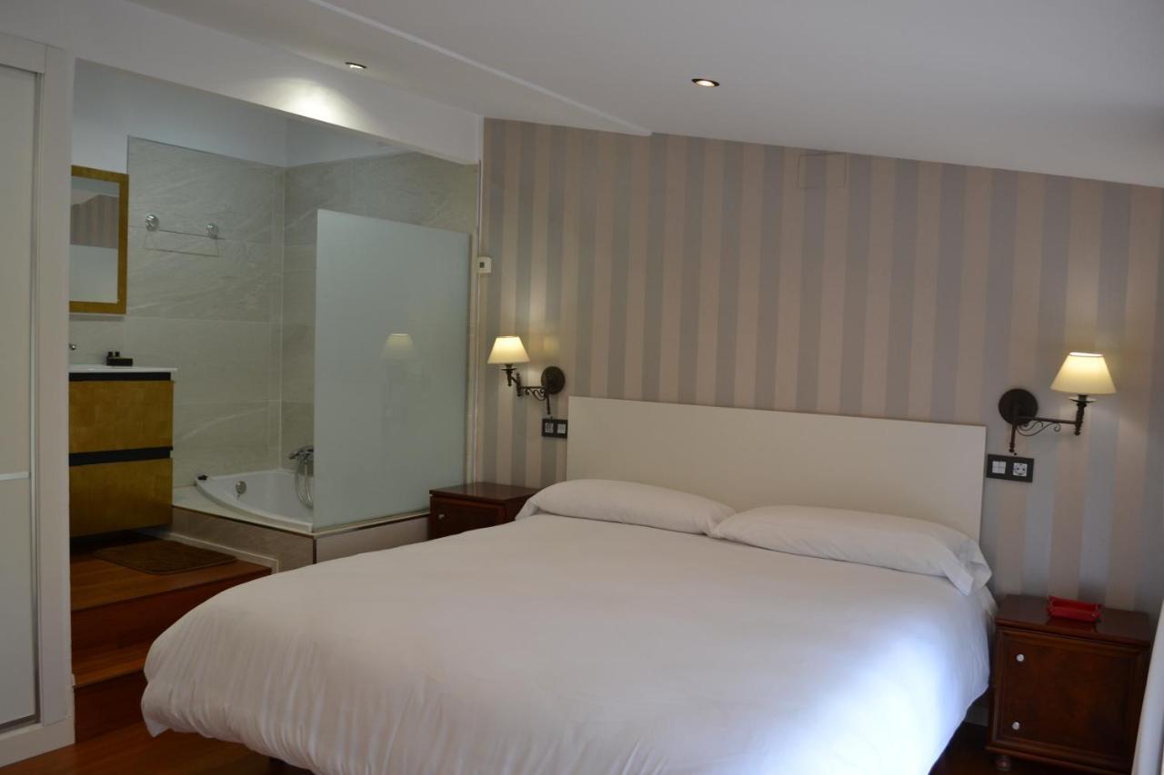 Apartamentos Puerta De 기욘 외부 사진