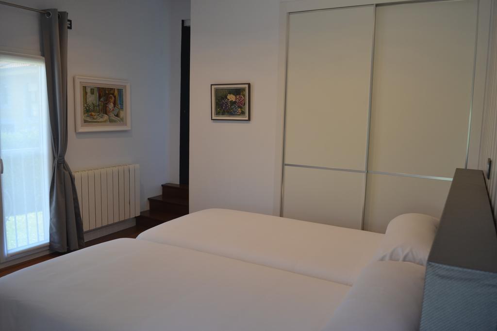 Apartamentos Puerta De 기욘 외부 사진